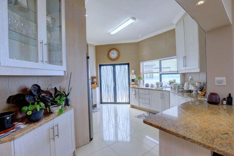5 Bedroom Property for Sale in Pinnacle Point Golf Estate Western Cape